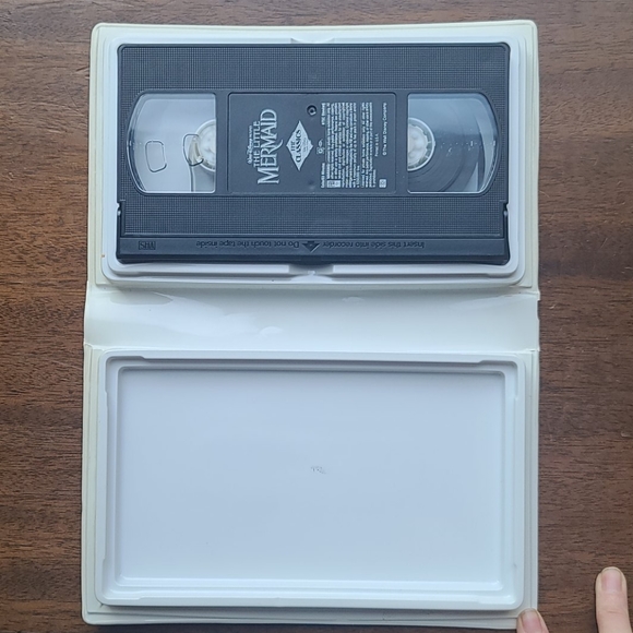 BANNED COVER RARE THE LITTLE MERMAID DISNEY VHS - Picture 5 of 6